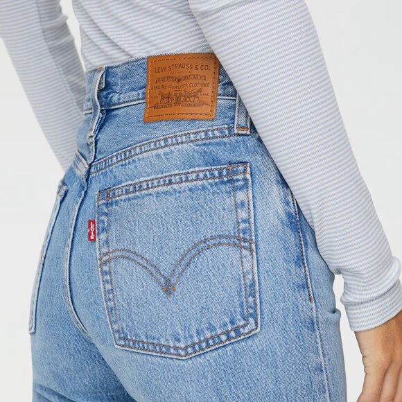 Levi's Wedgie Straight - Light Denim - Size 30 - Picture 3 of 7